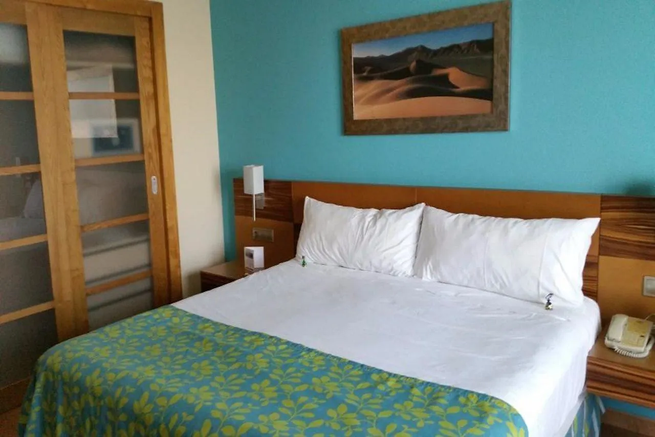 Elba Carlota Beach & Golf Resort كاليتا ذي فوستي
